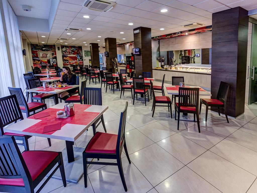 Hotel Capital Rovigo Zewnętrze zdjęcie