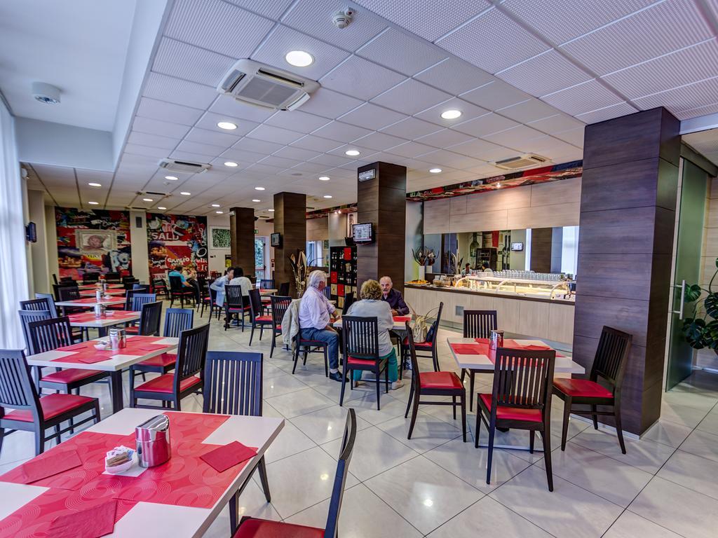 Hotel Capital Rovigo Zewnętrze zdjęcie