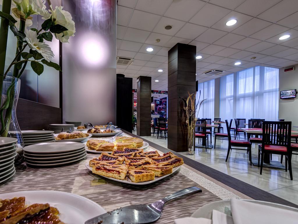 Hotel Capital Rovigo Zewnętrze zdjęcie