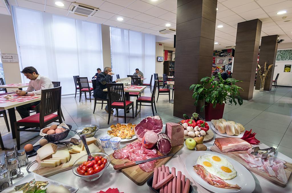 Hotel Capital Rovigo Zewnętrze zdjęcie