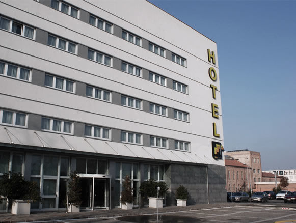 Hotel Capital Rovigo Zewnętrze zdjęcie